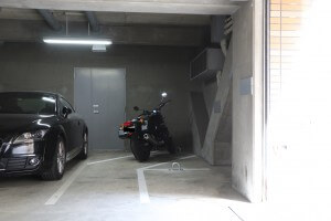 バイク駐車場